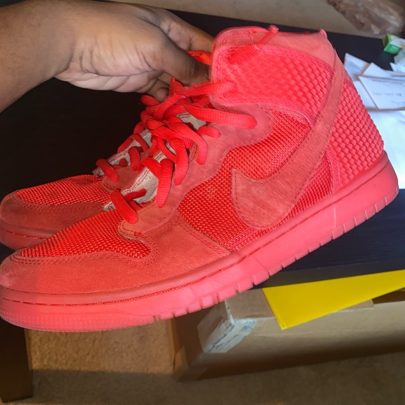 Nike Yeezy Red October Dunk High - Picture 3 of 5